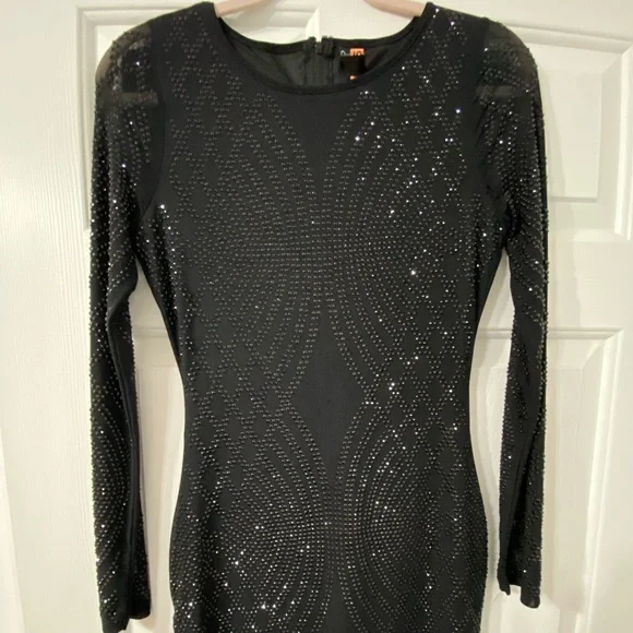 windsor black long sleeve dress Sleeve Midi Dress Black Long Sleeve Wedding Guest Dress Lace Windsor Black  Long Sleeve Dress Fall